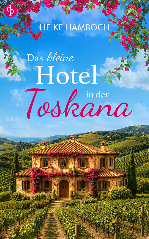 Das kleine Hotel in der Toskana zeigt ein kleines Hotel inmitten grüner Landschaft. Pinke Blumen wachsen um das Haus herum und im Vordergrund sind Weinreben.