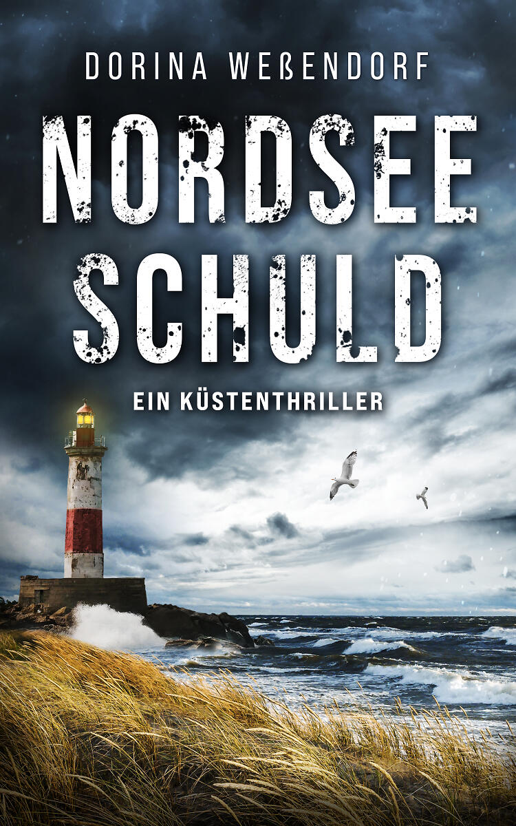 Nordseeschuld Cover mit düsterer Nordseeküste und Leuchtturm und Dünen im Hintergrund