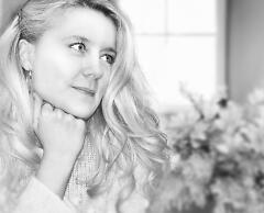 Laura Amorelli Autorin