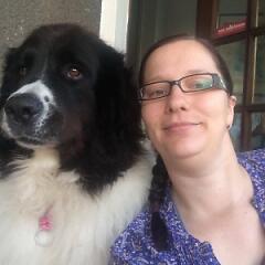 Julia Bohndorf Interview Portrait mit Hund Julia Bohndorf Interview Portrait mit Hund