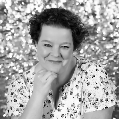 Nora Phoenix Porträt